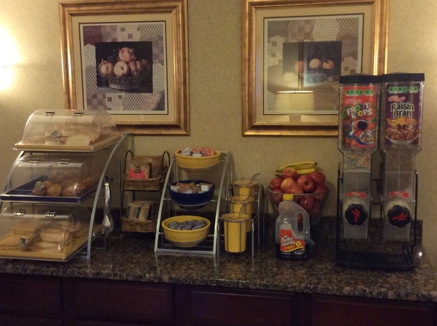 Imagen del bar/restaurante del Hotel Days Inn By Wyndham Hoover Birmingham. Foto 2