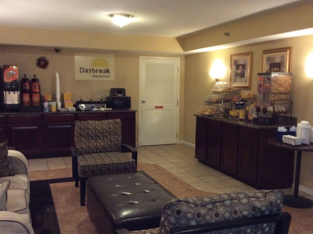 Imagen del bar/restaurante del Hotel Days Inn By Wyndham Hoover Birmingham. Foto 3