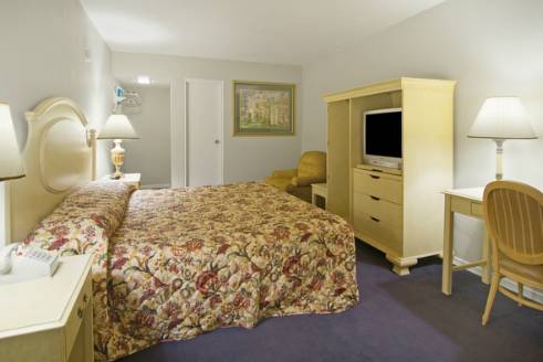 Imagen de la habitación del Hotel Days Inn By Wyndham Hot Springs. Foto 3