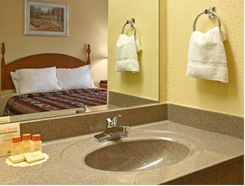 Imagen de la habitación del Hotel Days Inn By Wyndham Houma La. Foto 5