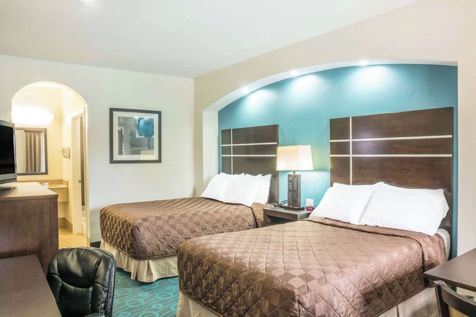 Imagen de la habitación del Hotel Days Inn By Wyndham Humble/houston Intercontinental Airport. Foto 11