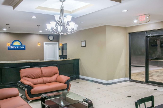 Imagen de los interiores del Hotel Days Inn By Wyndham Humble/houston Intercontinental Airport. Foto 18
