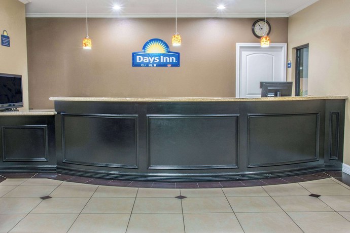 Imagen de los interiores del Hotel Days Inn By Wyndham Humble/houston Intercontinental Airport. Foto 19