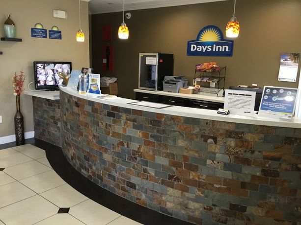 Imagen de los interiores del Hotel Days Inn By Wyndham Humble/houston Intercontinental Airport. Foto 20