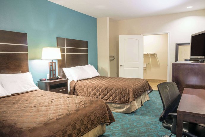 Imagen de la habitación del Hotel Days Inn By Wyndham Humble/houston Intercontinental Airport. Foto 13