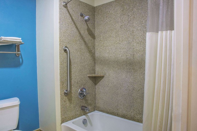Imagen de la habitación del Hotel Days Inn By Wyndham Humble/houston Intercontinental Airport. Foto 15