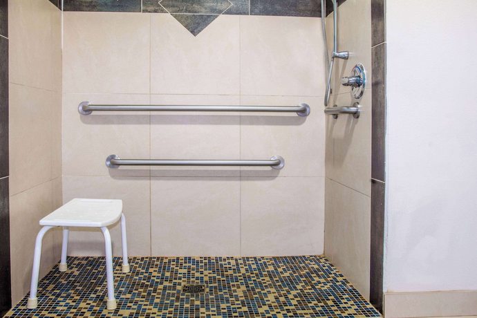 Imagen de la habitación del Hotel Days Inn By Wyndham Humble/houston Intercontinental Airport. Foto 16