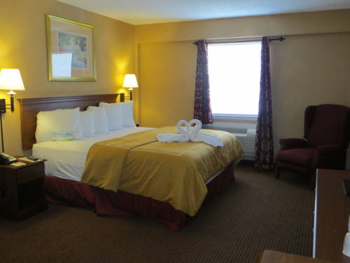 Imagen de la habitación del Hotel Days Inn By Wyndham Kansas City. Foto 3
