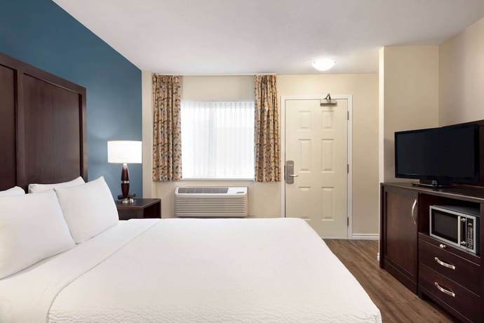 Imagen de la habitación del Hotel Days Inn By Wyndham Kelowna. Foto 17