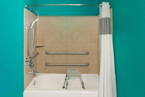 Imagen de la habitación del Hotel Days Inn By Wyndham Kemah. Foto 11