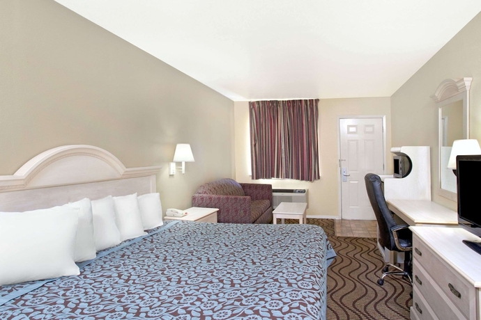 Imagen de la habitación del Hotel Days Inn By Wyndham Kerrville. Foto 6