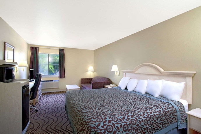Imagen de la habitación del Hotel Days Inn By Wyndham Kerrville. Foto 7