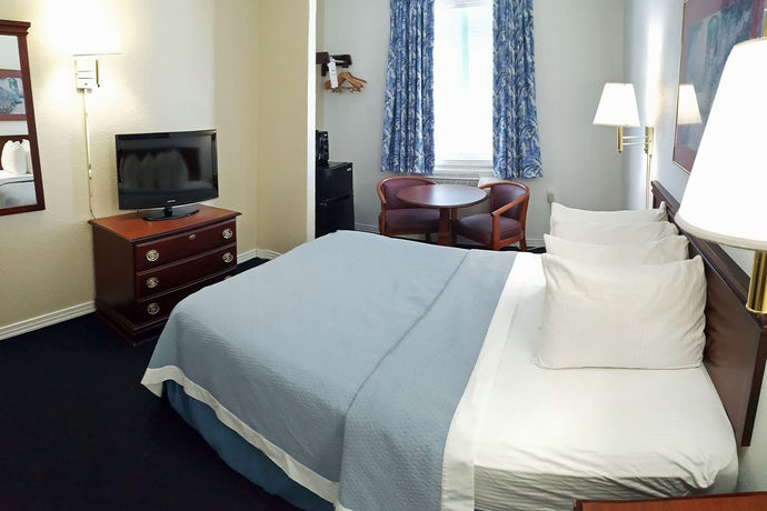 Imagen de la habitación del Hotel Days Inn By Wyndham Kill Devil Hills Oceanfront - Wilbur. Foto 7
