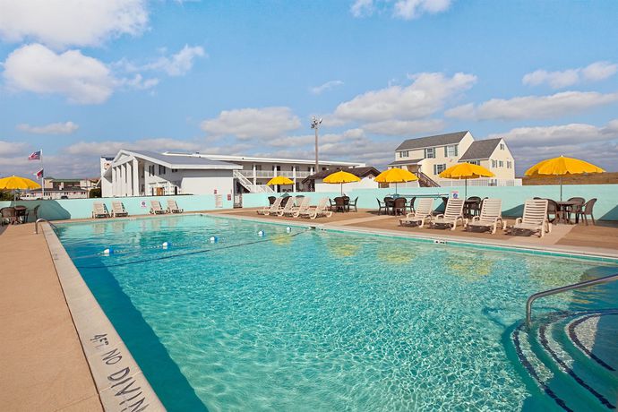 Imagen de los exteriores del Hotel Days Inn By Wyndham Kill Devil Hills Oceanfront - Wilbur. Foto 14