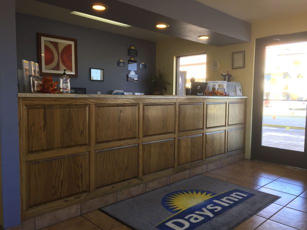 Imagen de los interiores del Hotel Days Inn By Wyndham Kingman West. Foto 16