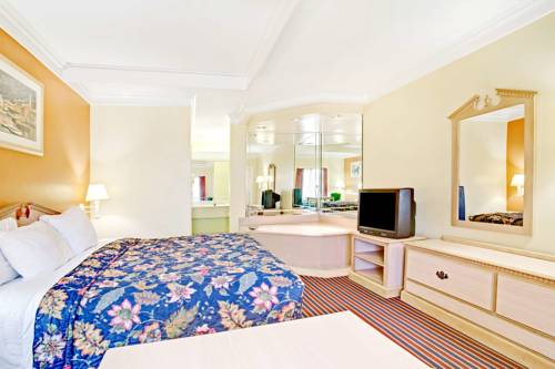 Imagen de la habitación del Hotel Days Inn By Wyndham Kingsland Ga. Foto 7