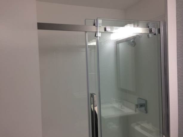 Imagen de la habitación del Hotel Days Inn By Wyndham Kingston. Foto 8