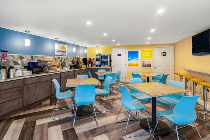 Imagen del bar/restaurante del Hotel Days Inn By Wyndham Knoxville North. Foto 3