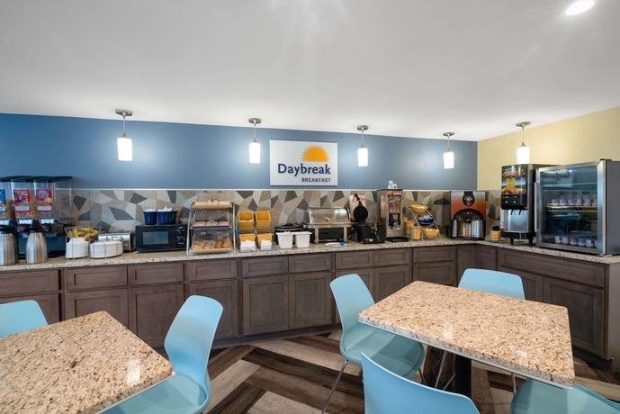 Imagen del bar/restaurante del Hotel Days Inn By Wyndham Knoxville North. Foto 4