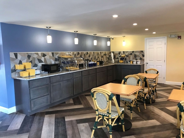 Imagen del bar/restaurante del Hotel Days Inn By Wyndham Knoxville North. Foto 5