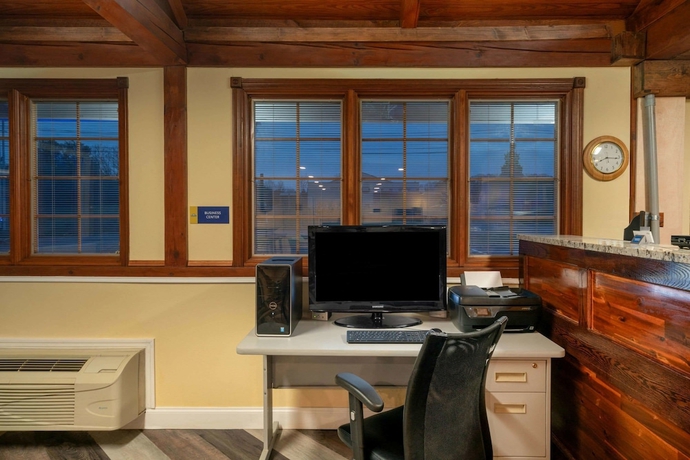 Imagen de los interiores del Hotel Days Inn By Wyndham Knoxville North. Foto 17