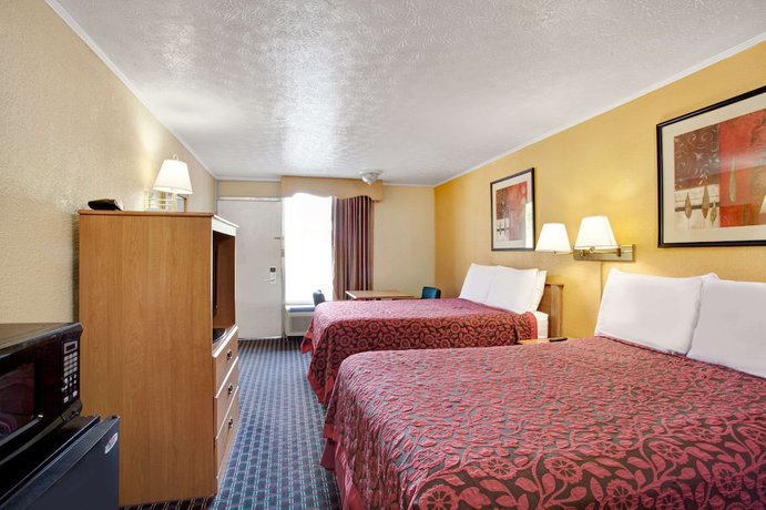 Imagen de la habitación del Hotel Days Inn By Wyndham Knoxville West. Foto 8
