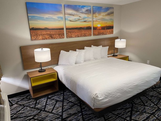 Imagen de la habitación del Hotel Days Inn By Wyndham Lake Charles. Foto 3