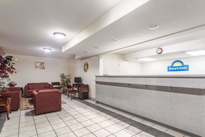Imagen de los interiores del Hotel Days Inn By Wyndham Lake City I-10. Foto 13