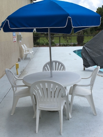 Imagen de la piscina del Hotel Days Inn By Wyndham Lake City I-10. Foto 18