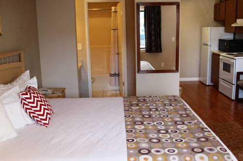Imagen de la habitación del Hotel Days Inn By Wyndham Lakewood South Tacoma. Foto 8