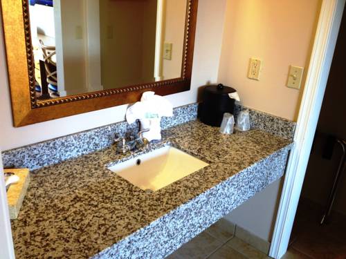 Imagen de la habitación del Hotel Days Inn By Wyndham Lakewood South Tacoma. Foto 15