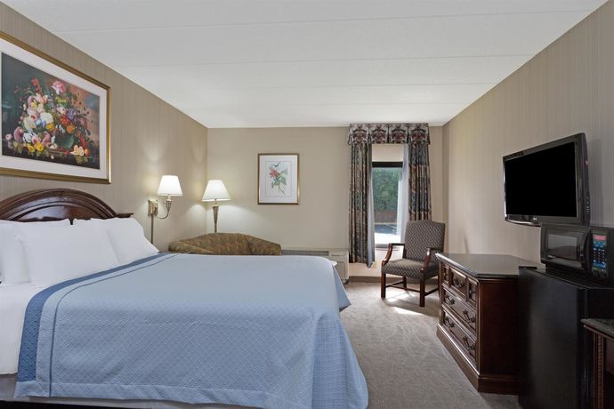 Imagen de la habitación del Hotel Days Inn By Wyndham Lanham Washington Dc. Foto 9