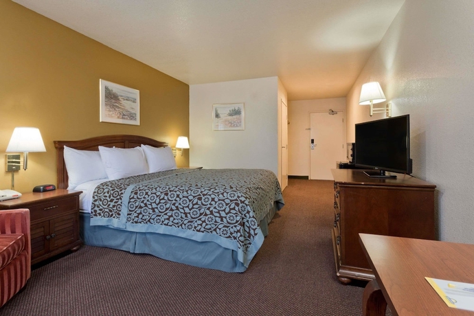 Imagen de la habitación del Hotel Days Inn By Wyndham Lathrop. Foto 6