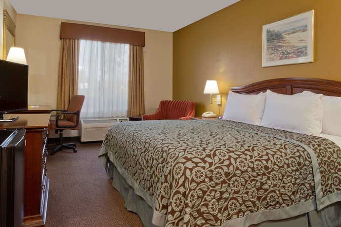 Imagen de la habitación del Hotel Days Inn By Wyndham Lathrop. Foto 7