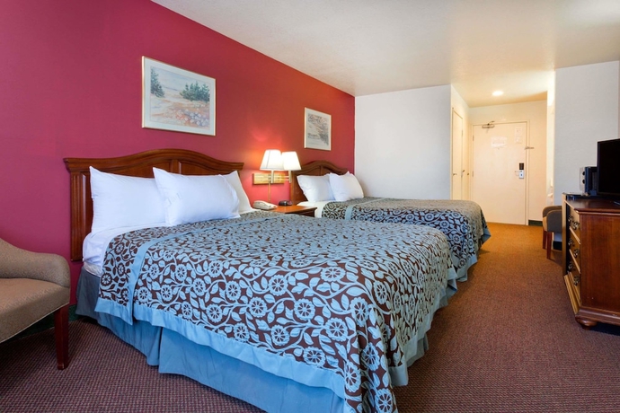 Imagen de la habitación del Hotel Days Inn By Wyndham Lathrop. Foto 8