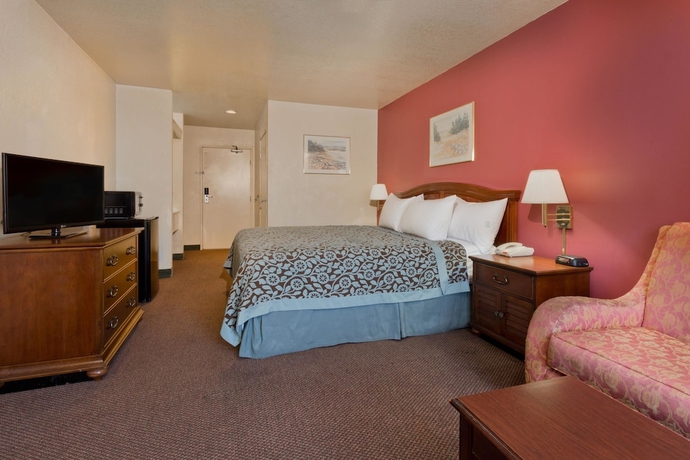 Imagen de la habitación del Hotel Days Inn By Wyndham Lathrop. Foto 10