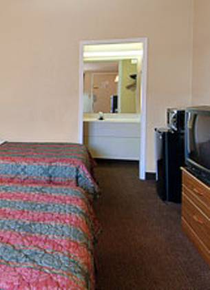 Imagen de la habitación del Hotel Days Inn By Wyndham Lawrenceville. Foto 12