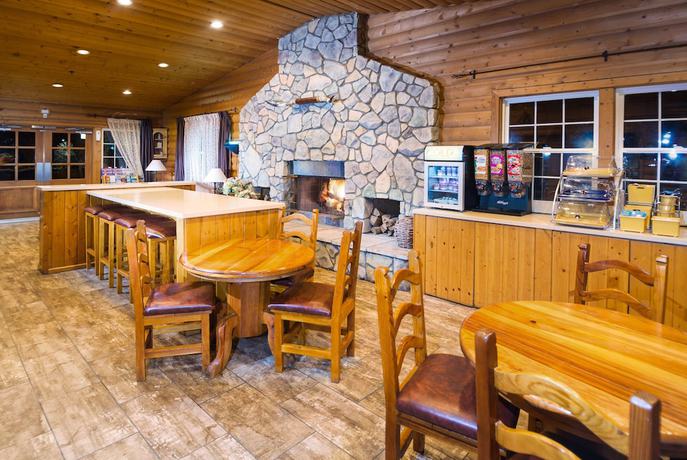 Imagen del bar/restaurante del Hotel Days Inn By Wyndham Lebec. Foto 3