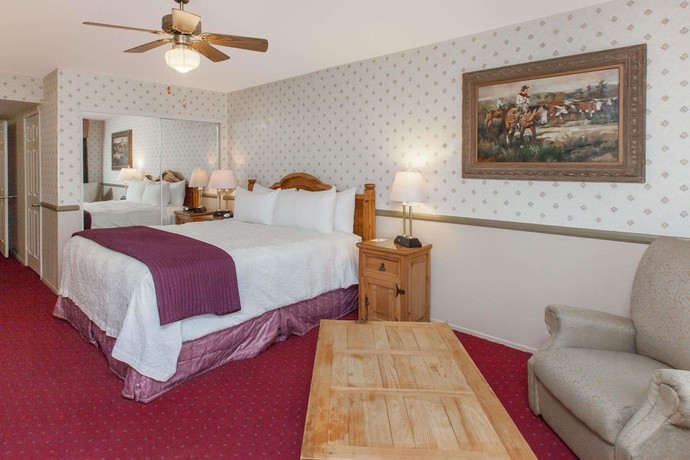 Imagen de la habitación del Hotel Days Inn By Wyndham Lebec. Foto 10