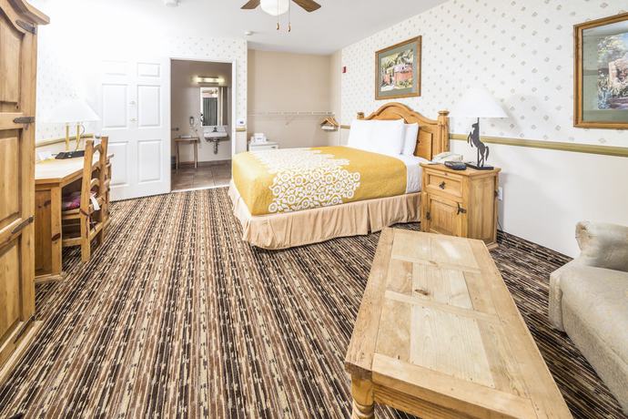 Imagen de la habitación del Hotel Days Inn By Wyndham Lebec. Foto 13