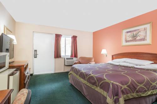 Imagen general del Hotel Days Inn By Wyndham Lenox Ma. Foto 1
