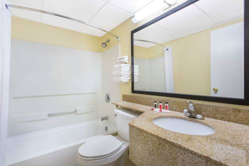 Imagen de la habitación del Hotel Days Inn By Wyndham Leominster/fitchburg Area. Foto 5