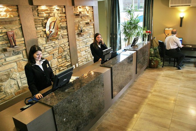 Imagen de los interiores del Hotel Days Inn By Wyndham Levis. Foto 15