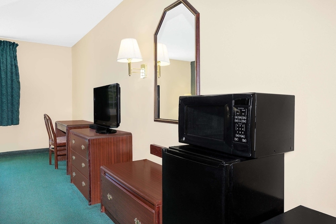 Imagen de la habitación del Hotel Days Inn By Wyndham Lincoln, Lincoln. Foto 6