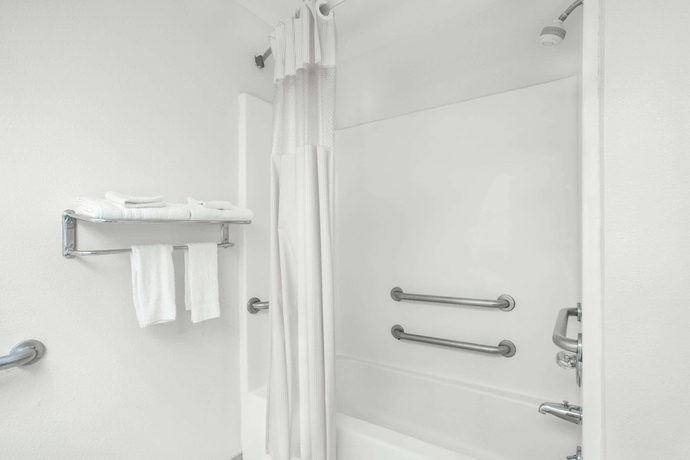 Imagen de la habitación del Hotel Days Inn By Wyndham Lincoln, Lincoln. Foto 9
