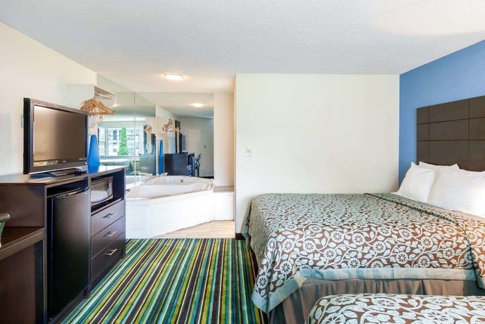 Imagen de la habitación del Hotel Days Inn By Wyndham Lincoln, Lincoln. Foto 8