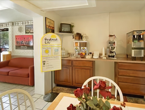 Imagen del bar/restaurante del Hotel Days Inn By Wyndham Little River. Foto 3