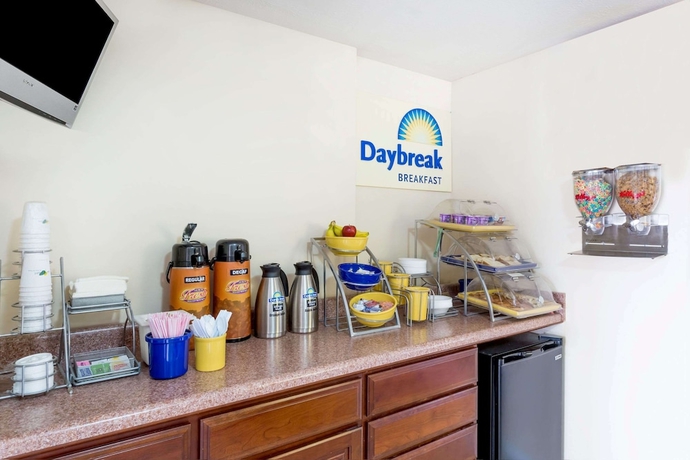 Imagen del bar/restaurante del Hotel Days Inn By Wyndham Little River. Foto 5