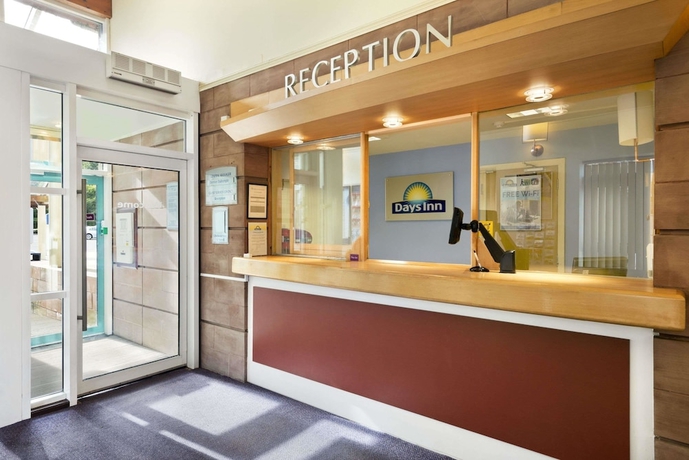 Imagen de los interiores del Hotel Days Inn By Wyndham Lockerbie Annandale Water. Foto 16