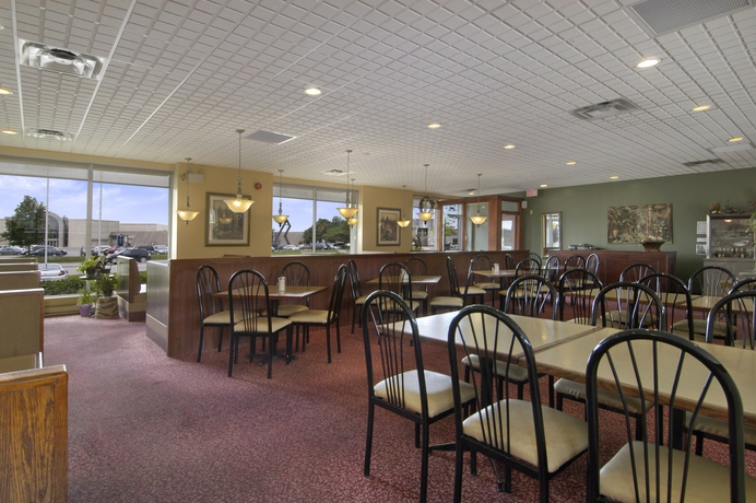 Imagen del bar/restaurante del Hotel Days Inn By Wyndham London. Foto 3